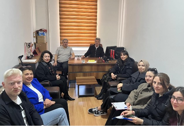Afyon sağlık bilimleri Üniversitesi Diş Hekimliği Fakültesi’nden Türkiye Görme Engelliler Derneği’ne Ziyaret