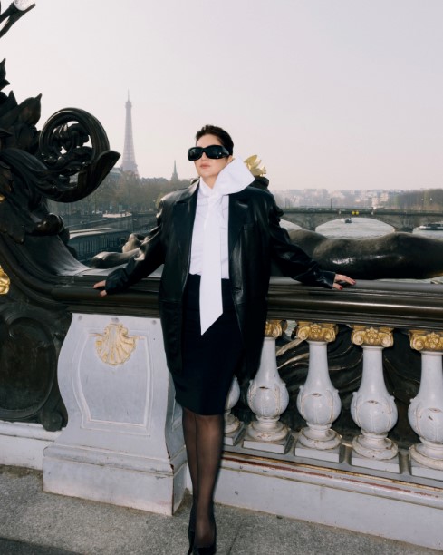 SİBEL CAN PARİS’TE MODA VE ZARAFETİ BULUŞTURDU