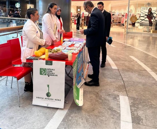 Toplum Sağlığı Merkezi’nden AVM’de Sağlık Farkındalık Standı
