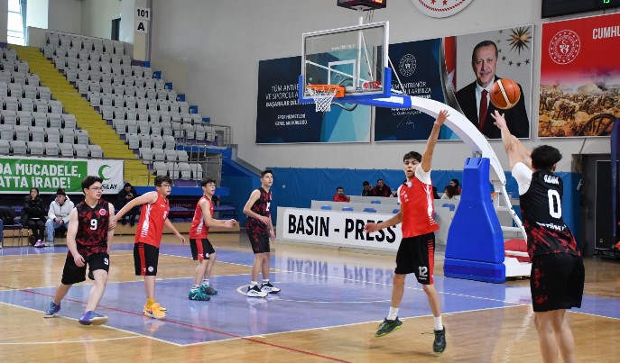 Okul Sporları Gençler Basketbol Müsabakasında Dereceye Giren Takımlar Belli Oldu 