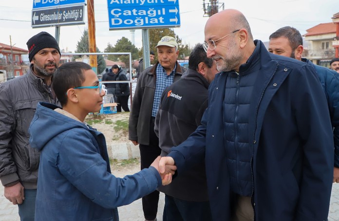 BAŞKAN ŞAHİN KARAAĞAÇ KÖYÜ’NDE VATANDAŞLARLA İFTAR YAPTI - Galeri
