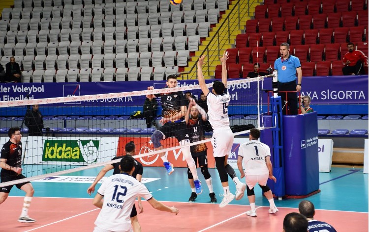 Afyonkarahisar’da Voleybol Aday Hakem Kursu İçin Başvurular Başladı