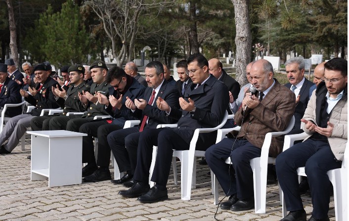 Sandıklı’da 18 Mart Çanakkale Zaferi ve Şehitleri Anma Günü Programı Düzenlendi
