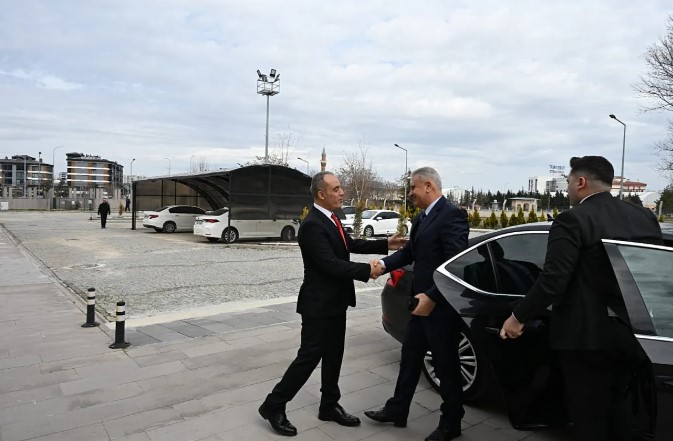 Emniyet Genel Müdür Yardımcısı Caner Tayfur, Afyonkarahisar İl Emniyet Müdürü Ahmet Birtan Erol'u makamında ziyaret etti.