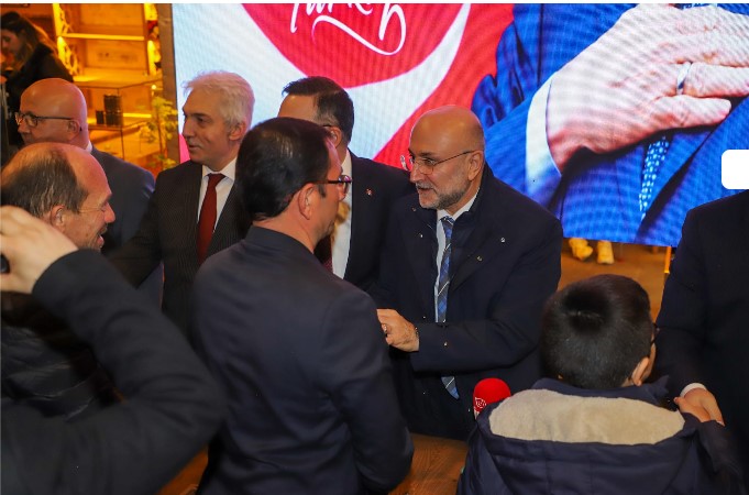 AK PARTİ AFYONKARAHİSAR TEŞKİLATI BAYRAMLAŞMADA BULUŞTU