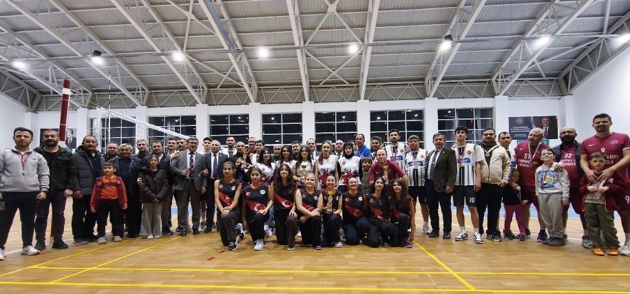 Çay’da 2025 Aile Yılı Voleybol Turnuvası Sona Erdi