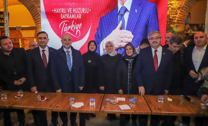 BAŞKAN ŞAHİN’İN BAYRAM TURU ŞUHUT’TAN DİNAR’A UZANDI - Galeri