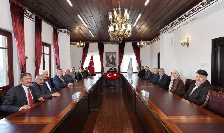 Afyon Muhtarları Dayanışma Derneği’nden Vali Dr. Naci Aktaş’a Ziyaret