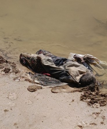  15 saat sonra düştüğü su kanalında ölü bulundu. 