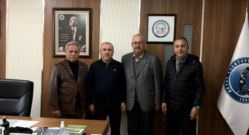 AFYONKARAHİSAR YAZARLAR VE ŞAİRLER DERNEĞİ AFYAŞAD AKÜ FEN EDEBİYAT FAKÜLTESİ DEKANI PROF.DR. HÜSEYİN KOÇAK’I ZİYARET ETTİ.