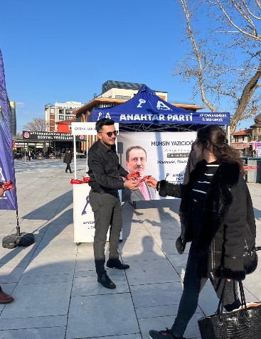 Merhum Muhsin Yazıcıoğlu; hayatı boyunca milletine, devletine ve inandığı değerlere sadakatle hizmet etmiş, duruşu, samimiyeti ve cesaretiyle hafızalara kazınmış önemli bir liderdir