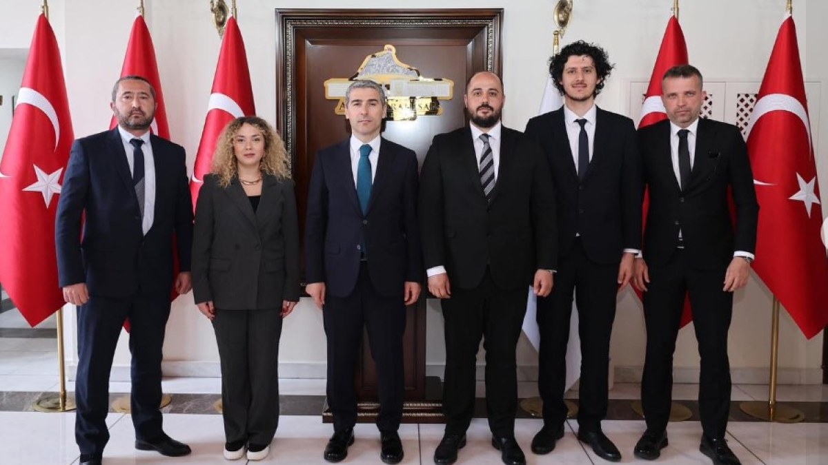 Afyonkarahisar Valisi Dr. Naci Aktaş, AKUT Heyetini Kabul Etti