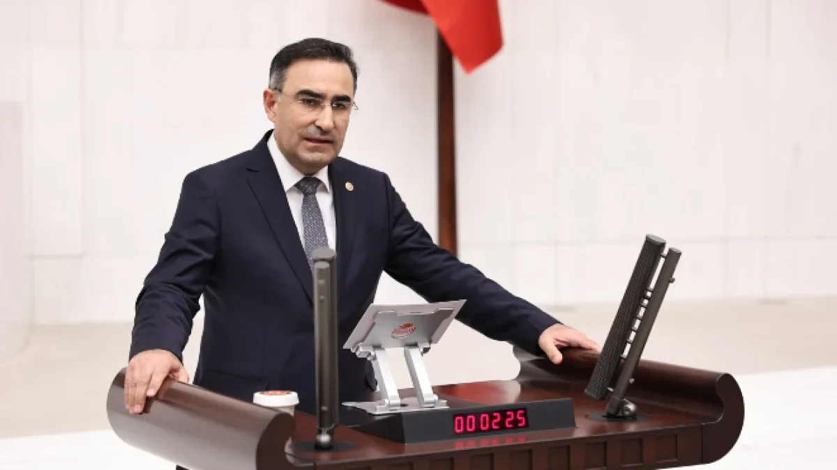 Hasan Arslan’dan Cumhuriyet’in 103. Yılına Özel Kutlama