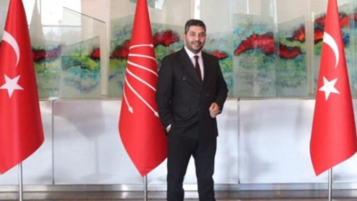 CHP  Merkez İlçe Başkanı Murat Albayrak Ve Yönetimi Görevden Alındı