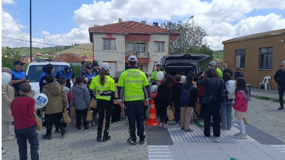 GENÇLİK, SPOR VE ÇOCUK ŞENLİĞİ FESTİVALİ DÜZENLENDİ