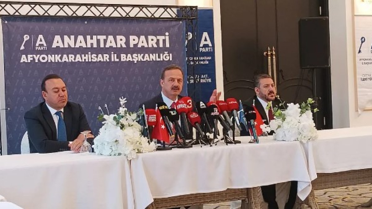 Anahtar Parti Lideri Ağıralioğlu Afyonkarahisar'da Konuştu. “MUHASEBE ETTİRELİM”