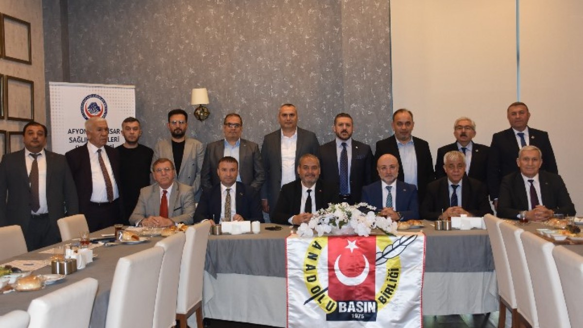 Afyonkarahisar’da Siyasi Parti İl Başkanları AFSÜ Ev Sahipliğinde biraraya geldiler.