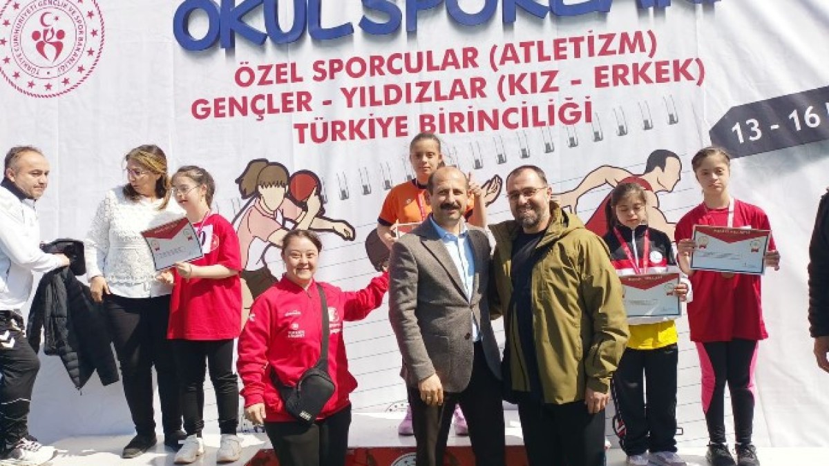 Afyonkarahisarlı Özel Sporcular Samsun’da Zirveyi Bırakmadı