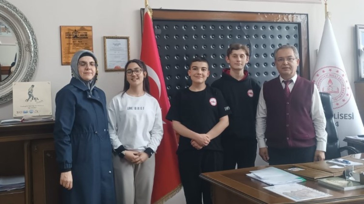 Tarihi Liseden Bir Tarihi Başarı Daha!