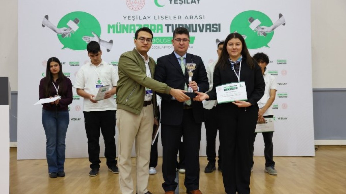 YEŞİLAY MÜNAZARA TURNUVASI EGE BÖLGE FİNALİ AFYONKARAHİSAR’DA GERÇEKLEŞTİRİLDİ