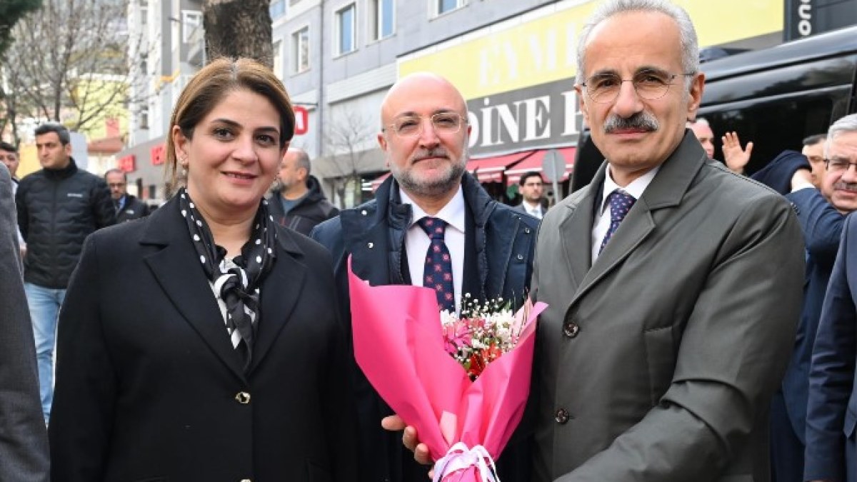 TURGAY ŞAHİN, “YHT YETMEZ EKSPRES SEFERLERİDE BAŞLAMALI”