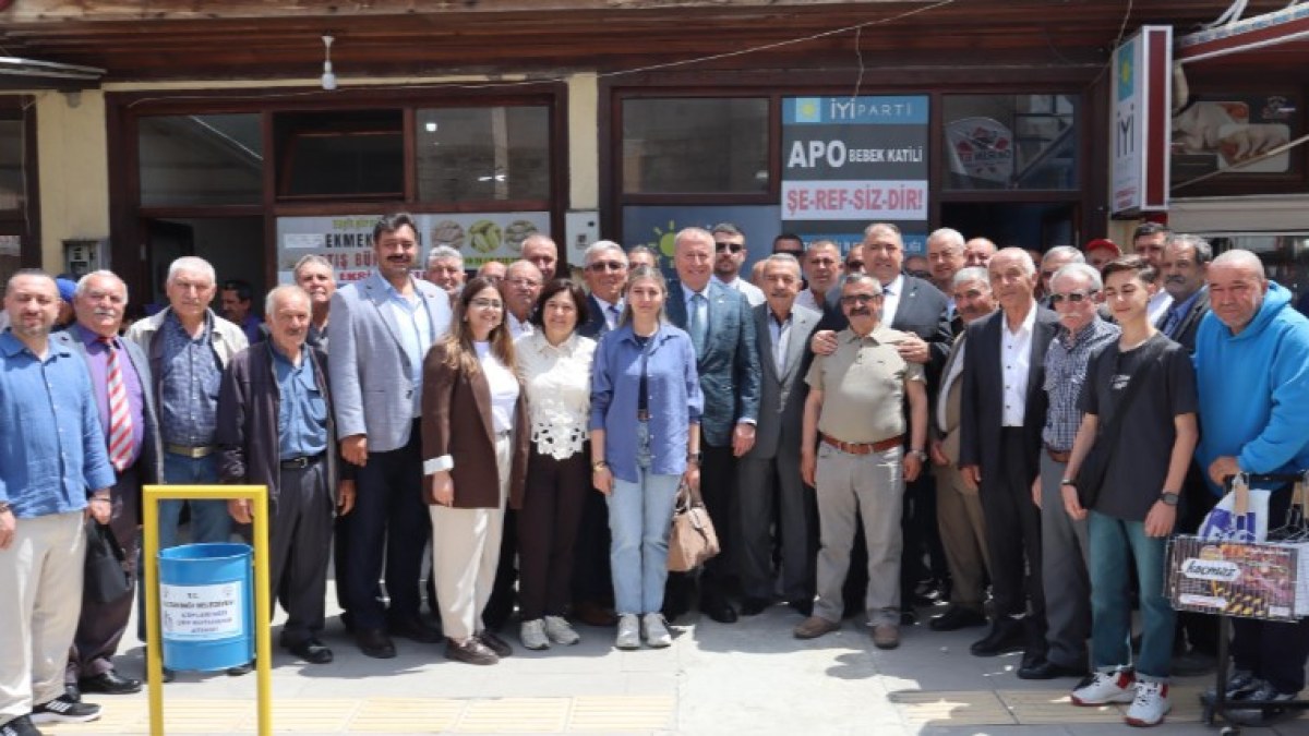 İYİ PARTİ’DE BAYRAM COŞKUSU: OLGUN VE MISIRLIOĞLU TEŞKİLATLARLA KUCAKLAŞTI - Galeri
