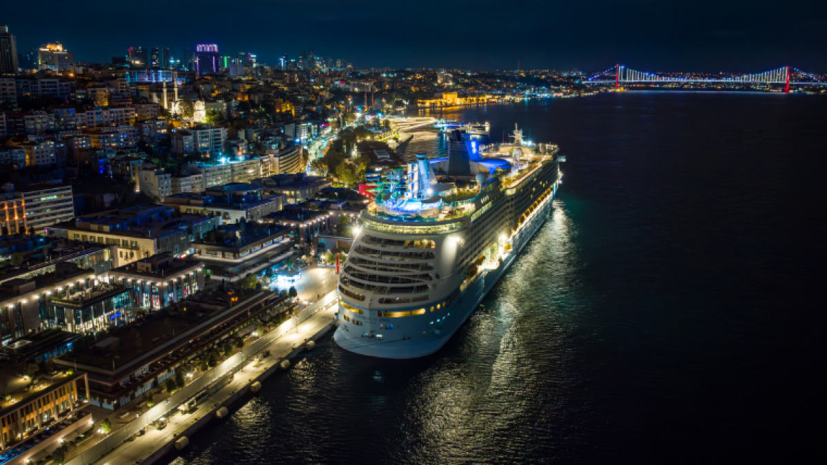 KRUVAZİYER TURİZMİNİN YENİ MERKEZİ İSTANBUL