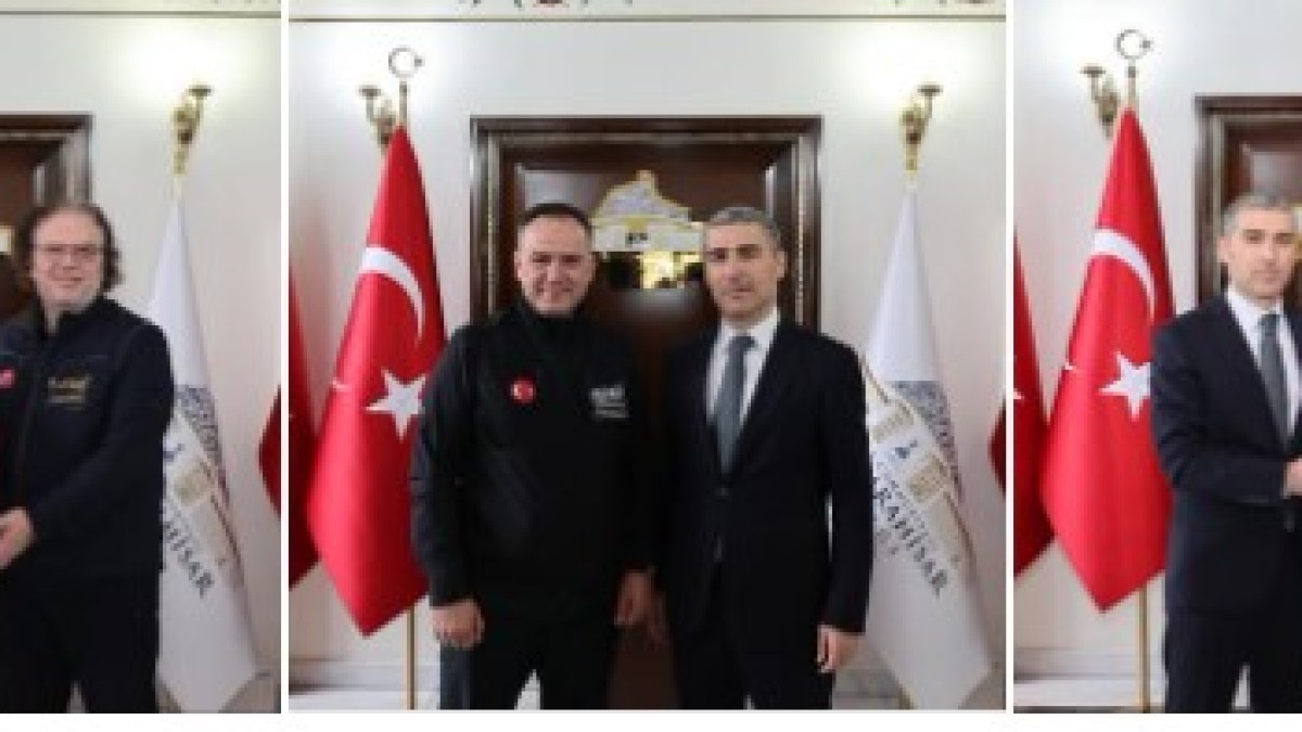 Afyonkarahisar Valisi Dr. Naci Aktaş, AFAD ve Kızılay üst düzey yetkililerinden oluşan heyeti makamında kabul etti.