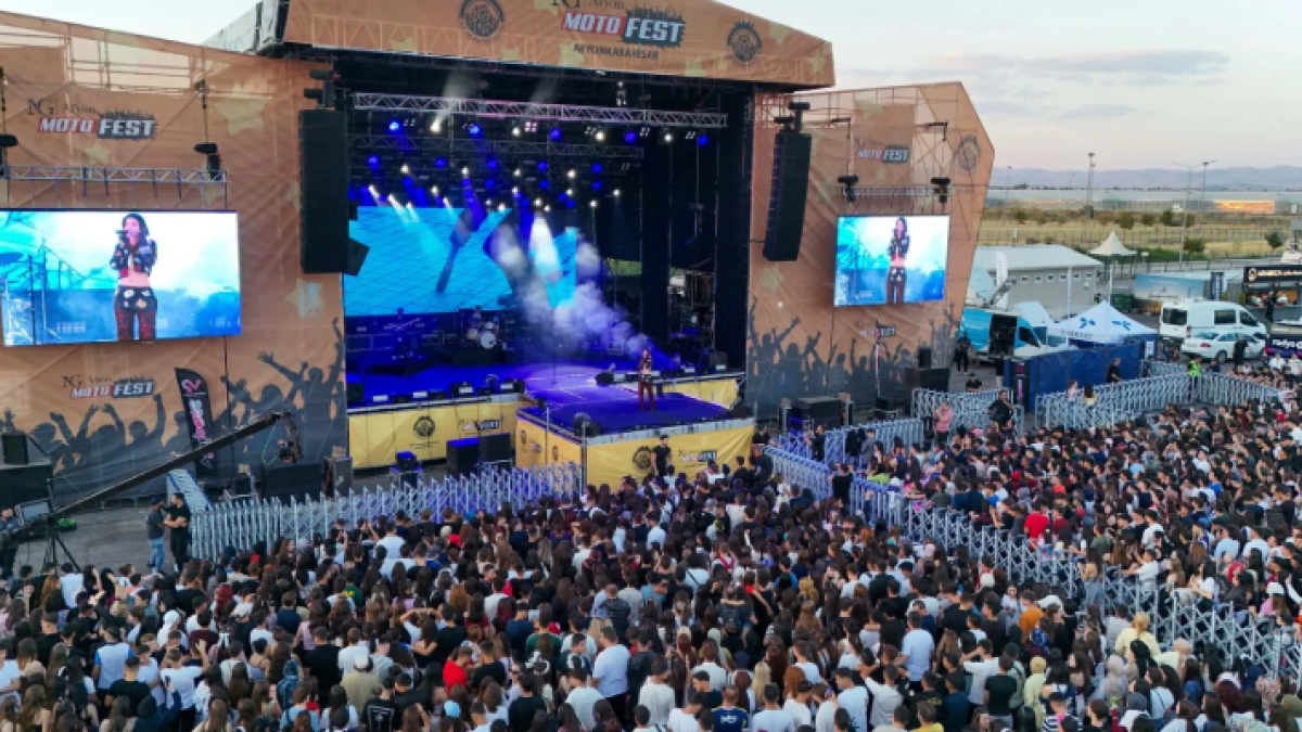 MOTOFEST’TE İKİNCİ GÜN COŞKU YİNE ZİRVEDEYDİ