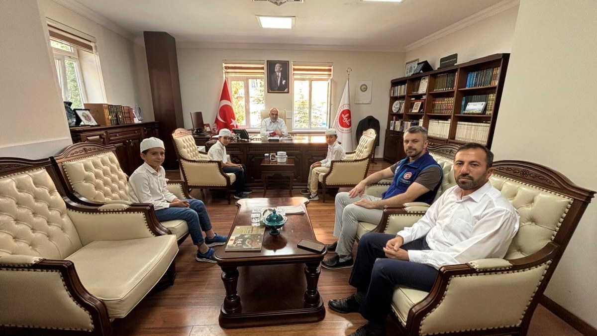 Kumbaralar Küçük, Gönülleri Kocaman!