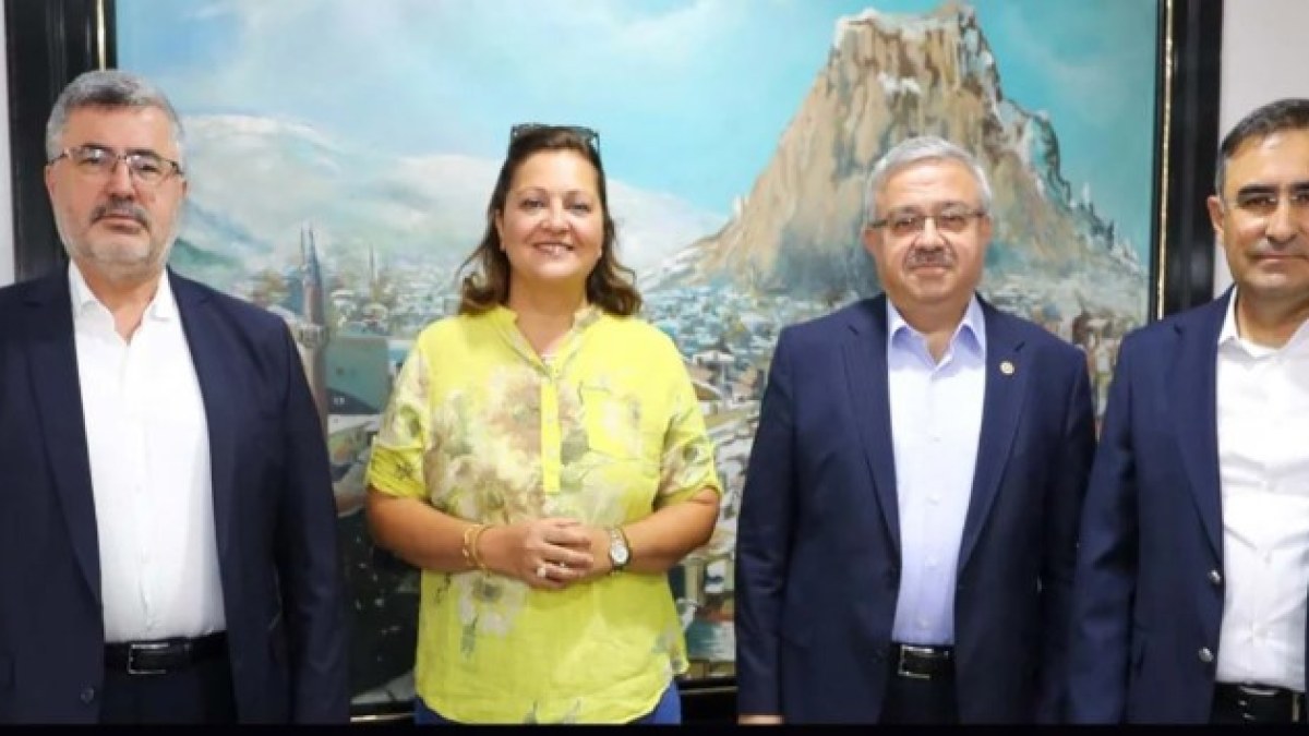 Afyonkarahisar'da Dikkat Çeken Toplantı! Yeni Dönemin Yol Haritası Masaya Yatırıldı
