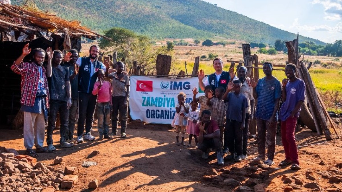 BAŞKAN KARATAŞ EMANETLERİ ULAŞTIRMAYA DEVAM EDİYOR - Galeri