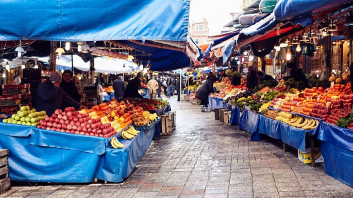Akaryakıt Zamları Pazarı Vurdu: Sebze ve Meyve Fiyatları Yüzde 50 Arttı