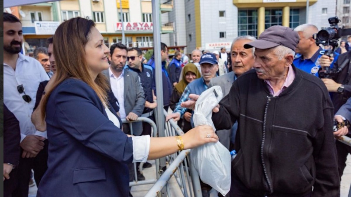 AFYONKARAHİSAR BELEDİYESİ 420 BİN ADET FİDE DAĞITTI.