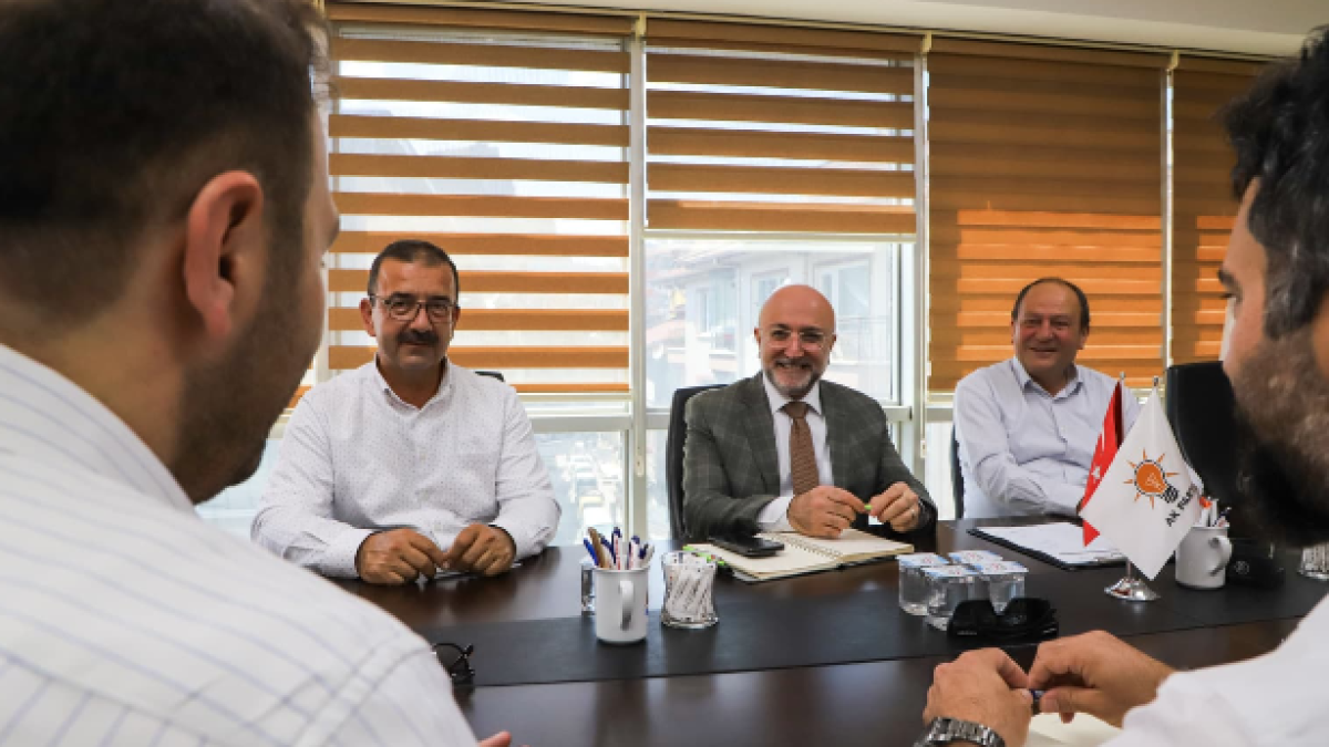 AK PARTİ AFYON'DA TEŞKİLAT ÇALIŞMALARI ARALIKSIZ DEVAM EDİYOR