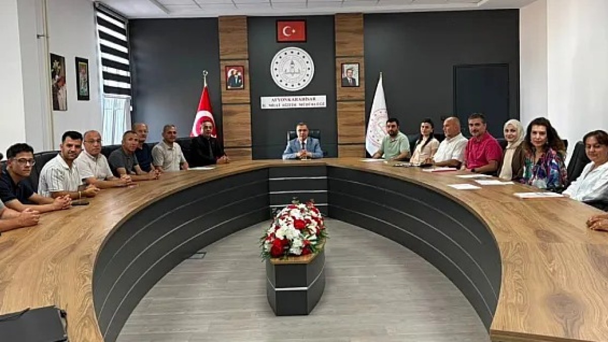 İl Milli Eğitim Müdürü Altınkaynak’tan Dikkat Çeken Başarı Mesajı!