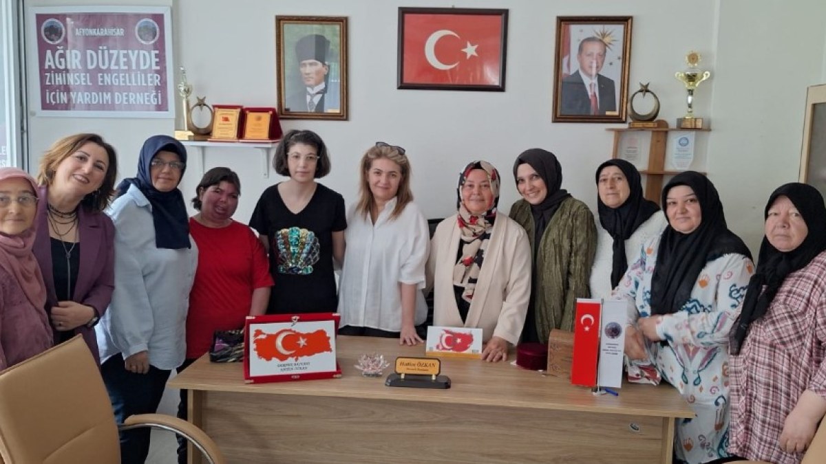Sayın Vakfı’ndan Ağır Düzey Zihinsel Engelliler Derneği’ne Anlamlı Ziyaret