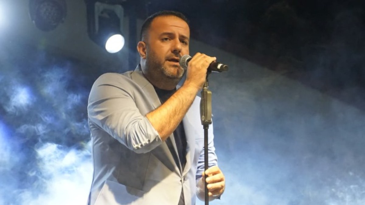 Ozan Manas Şuhut'ta Müzikseverlerle Buluştu