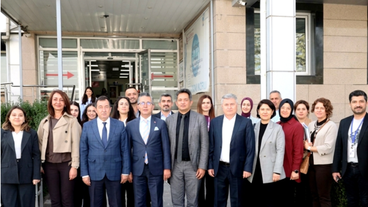 Ağız ve Diş Sağlığı Hizmetlerinde İyi Uygulama Örnekleri İncelendi