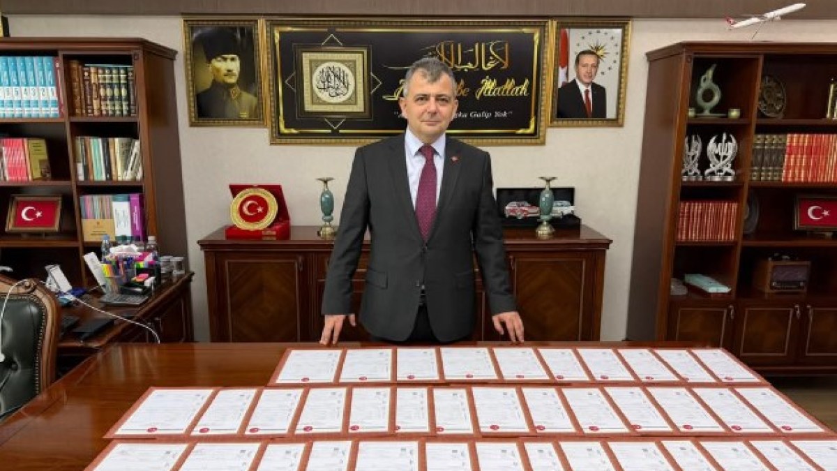 Emirdağ'da Tarihi Adım : 38 İş Yeri Belediye Mülkiyetine Kazandırıldı