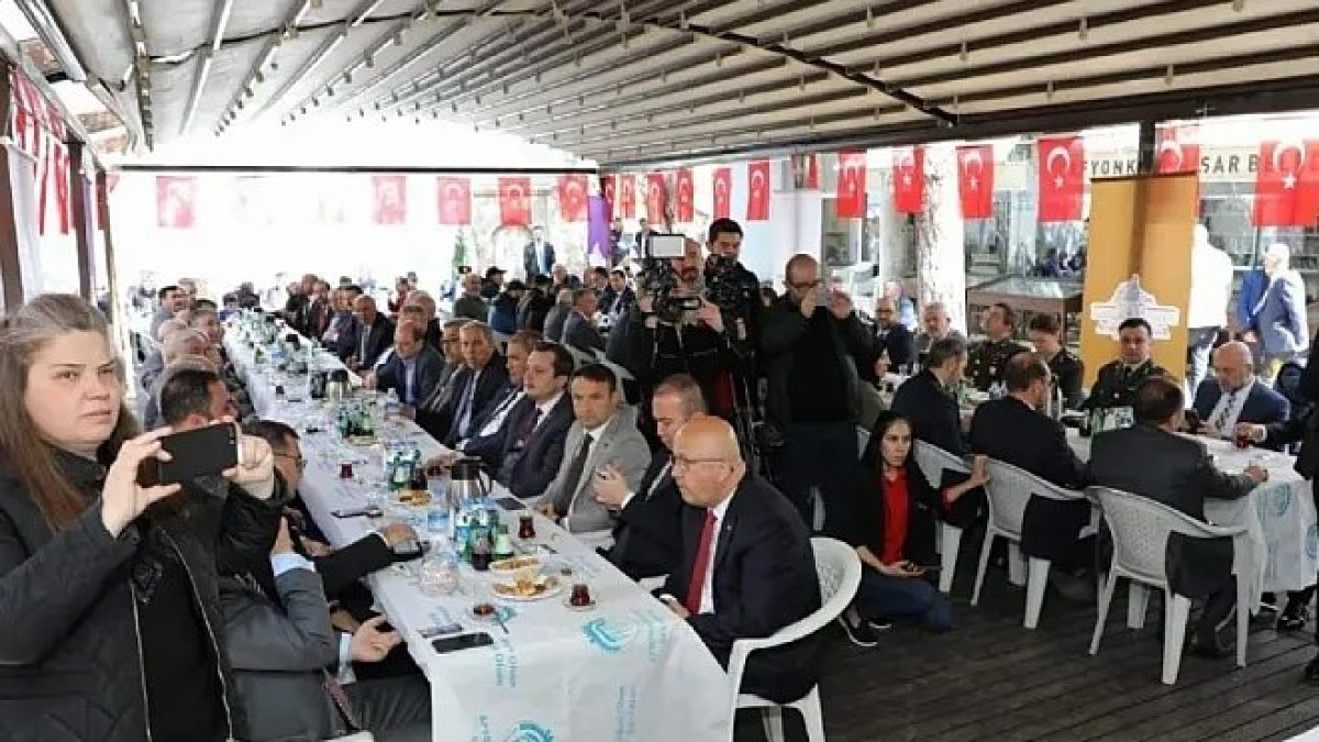 Afyonkarahisar'da Bayramlaşma Töreninde Bir ilk Yaşanacak.