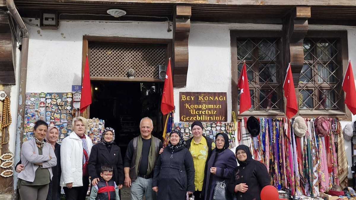Afyon’da 103. Yılında Cumhuriyet Bayramı Coşkusu Çocuklarla Paylaşıldı