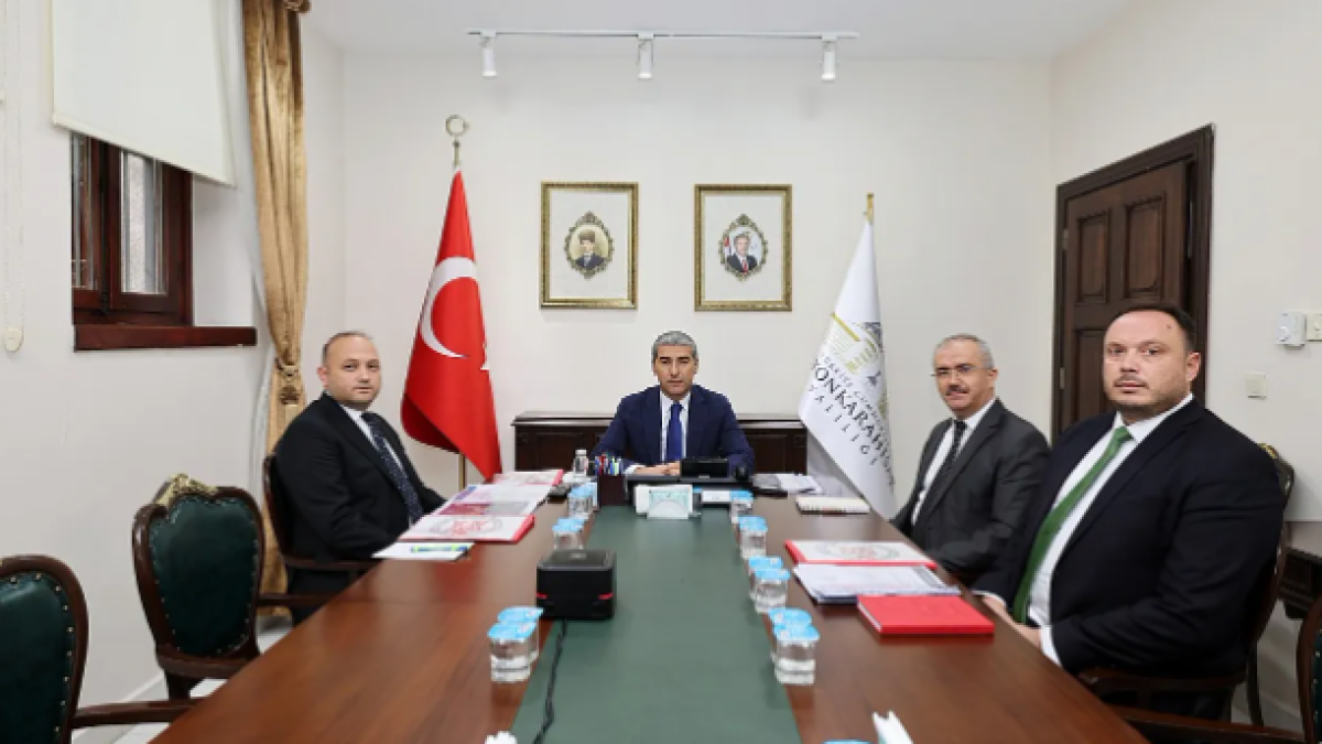 Sosyal Hizmetlerde Yeni Dönem: Vali Naci Aktaş Kritik Toplantıya Katıldı