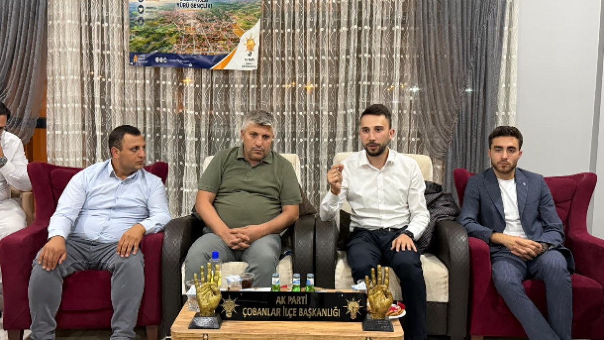 ÇOBANLAR’DA AK GENÇLİKTEN GÖVDE GÖSTERİSİ