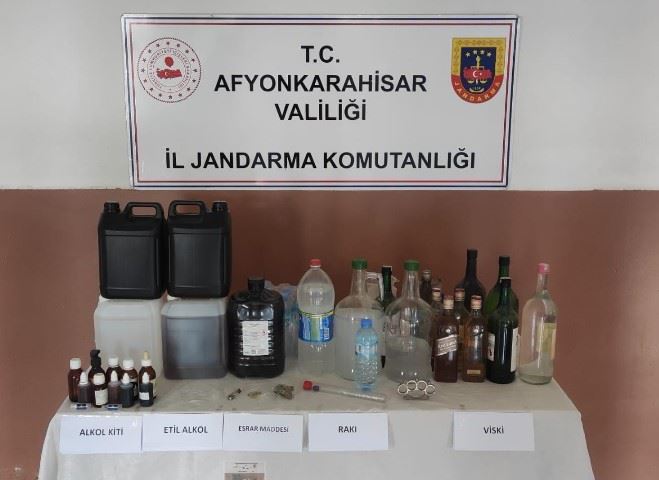 Kaçak Alkol üreticileri Yakayı ele verdi.