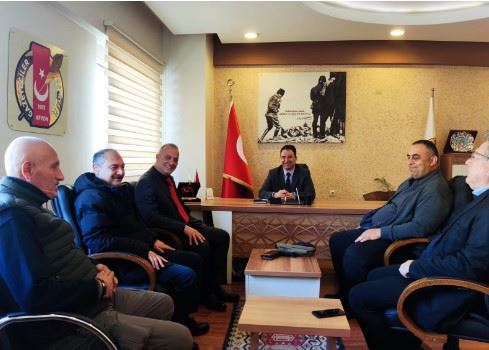CHP Afyonkarahisar Milletvekili aday adayı Engin Ayengin Afyon gazeteciler Cemiyeti’ni ziyaret etti.