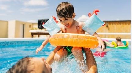 Çocuk havuzlarında enfeksiyon riski daha fazla