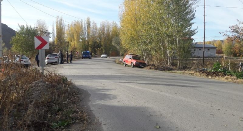 Afyonkarahisarda Otomobil Ile Motosiklet Çarpisti: 1 Agir Yarali